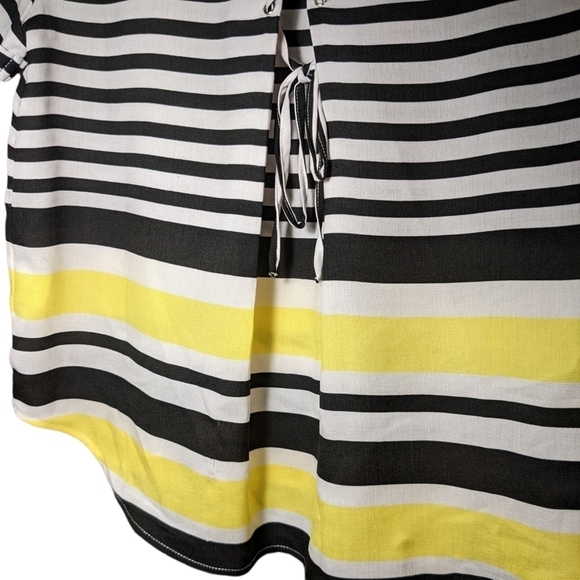 Everly lace-up back striped top - Picture 6 of 10